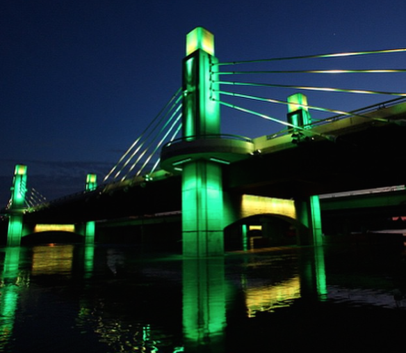 Bridge green Screen Shot 2015-12-18 at 12.46.58 PM
